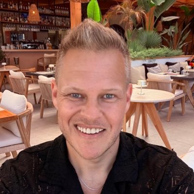 MitchGWilliams's profile picture. 📍 Madrid SATC meets Devil Wears Prada energy… just in sneakers 👟 Functioning chaos but with personality… according to my therapist 😜