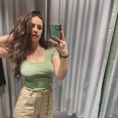 BeidLewis21093's profile picture. I'm an honest and trustworthy lady, a professional makeup artist 🎨, a good Christian ✝️ ♥️..