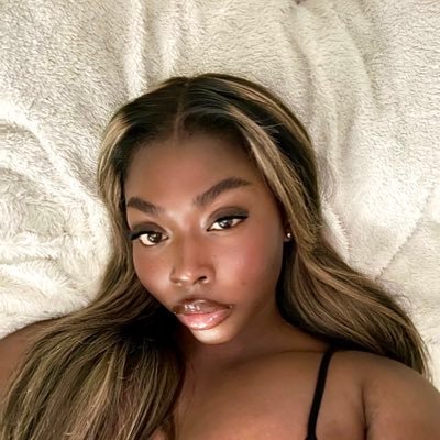 sheri_cocoa's profile picture. Unavailable • DND🕊️