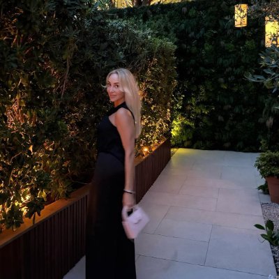 silvia_carls's profile picture. A Ukrainian girl living in the United States ✨ Fashion design, fabrics, and serene beauty.