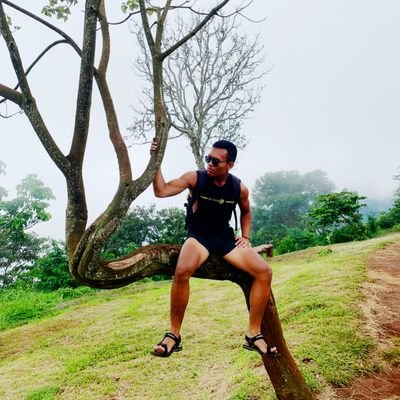 kueimpostor's profile picture. a(v)ail