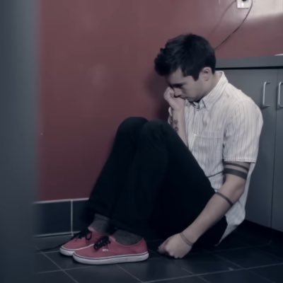 freakypilots's profile picture. miles | he/they | 21 | i’ve been this way i want to change | push on through | saw tøp live x3 | priv: @s4dorbr4ve