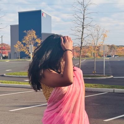 anvi_____'s profile picture. 