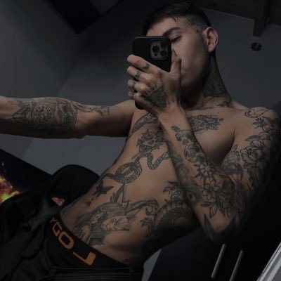 baezgoood's profile picture. 🌐 All my content in one place https://t.co/42Q7iWbOO4