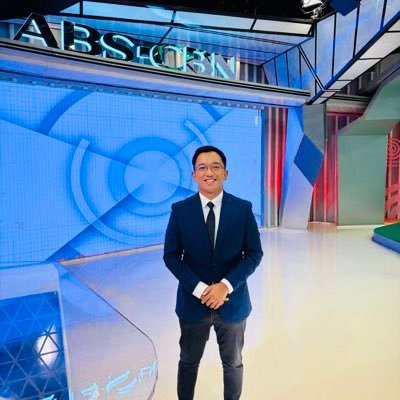JervisManahan's profile picture. Broadcast journalist of @ABSCBNNews. Teaches in UP Diliman and Trinity University of Asia. Loves theater and travel. Advocate of media literacy!