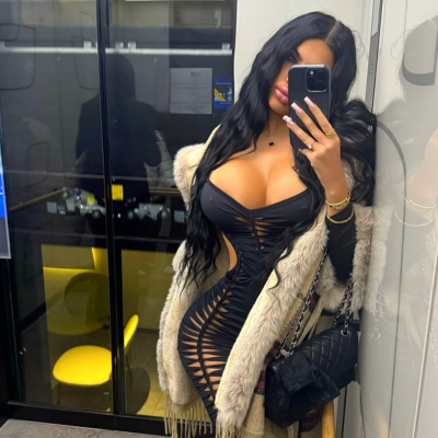 baddiehotflix's profile picture. ミLuxurious, Classy, Dark feminine | Elite FinDomme | Financial ruin is your fetish—I’m the cure and the cause | My alternate: @baddiehotshot