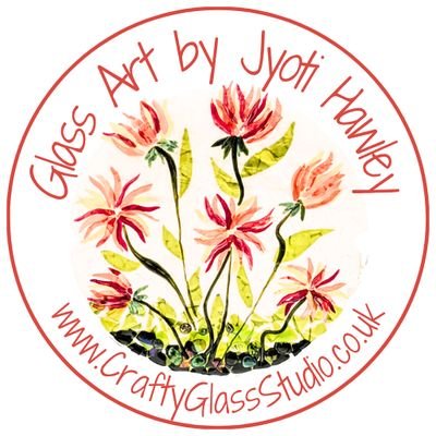 GlassCrafty's profile picture. Fused glass artist inspired by nature🌸 she/they SBS Winner 🌸 MHHSBD Admin🌸