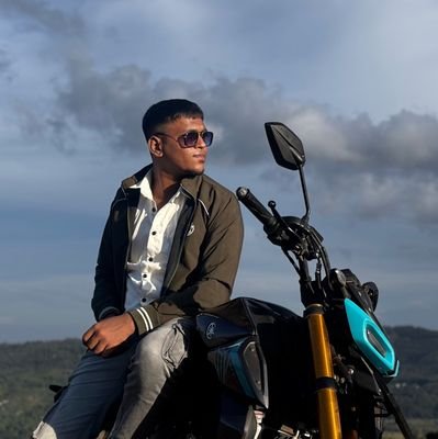 Thirumal_08's profile picture. 