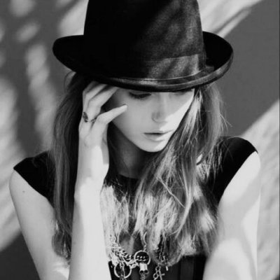 CrisSuchenski's profile picture. 