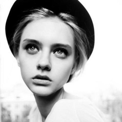 YonathanChrist3's profile picture. |-/