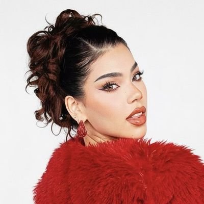 ithz_elisaa's profile picture. Solo estoy sobreviviendo :)