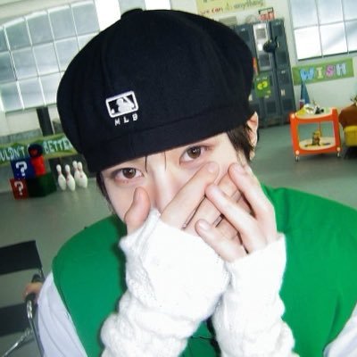 1ov3sion's profile picture. 