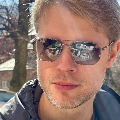 ruslan_lobachev's profile picture. Building a Notion killer, advising, ex @mirohq