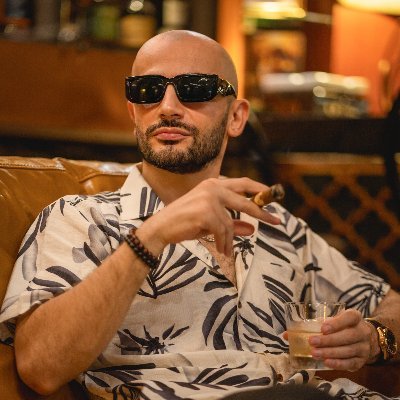 AramMughalyan's profile picture. Crypto Degen | Sharing daily web3 alpha | Shirtless Ultramarathoner | Growing my X from scratch