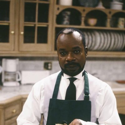 iHad2GoGetit's profile picture. im not a writer, but i write sometimes… a booktrovert anime lover