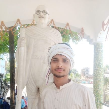 abhinandan8631's profile picture. 🚨student 🚨
  #journlist #social worker