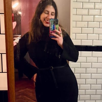 ozlemozkan's profile picture. it's all about collecting memories 🪩