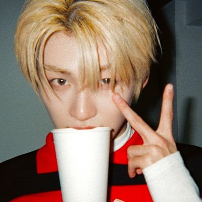 yeonhuez's profile picture. 🐧💬  yeonjun noona, fighting ＞3＜