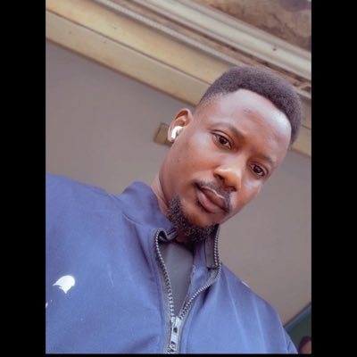 Felaeniola's profile picture. Agricutural extension🎓, Farmer 👨🏽‍🌾, #MUFC❤, Co-Founder @BunkMate_420 , Proudstoner 💚🍃, Realtor 🏡, AKETE🌴🧉 , Consultancy , Pr 💨, DevOps 💻 🧤⚽️ 30BG