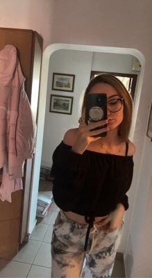 sophia79058's profile picture. Am Sophia Mia
an Instagram model 
Love playing with old daddy's 
😉