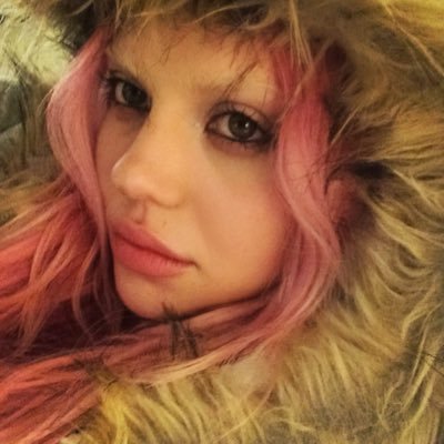 YourAlterCousin's profile picture. MINORS GO AWAY | multistan but mostly kpop 🐺 Between Stars and Spells | Unapologetically him