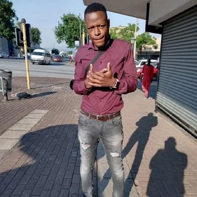 DjKhanes's profile picture. 𝒯𝒽𝑒 𝒪𝓃𝑒 & 𝒪𝓃𝓁𝓎🎹🎸🔥🎷  We live in a fxcked up Society
Orlando Pirates! No fxcks given!