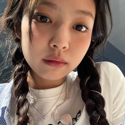 jenniezenni's profile picture. 제니와 블핑이들