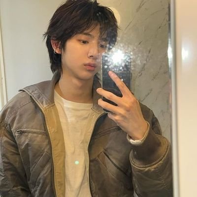 ckriouszxc's profile picture. ⠀⠀⠀ ᭢᜴꤬⠀⠀⠀⠀⠀⠀⠀ 𝖿𝗅𝗈𝗐𝗌 ⠀𝗍𝗁𝖾⠀ 爱.  ⠀⠀ ⠀ ㅤ⠀⠀⠀ ♥︎