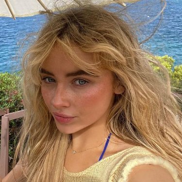 xiaoczhan's profile picture. 00's || c-drama • k-drama • dorama • anime • movie • tv show • book • STEM | Agriculture | Enviromental enthu • 도경수 || READ CARRD BYF || 📚 102/100