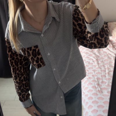 Elizaaa_13_'s profile picture. 