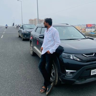 RaviNCR33's profile picture. No one can better than Virat kohli ♥️