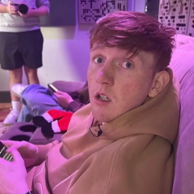 duskti11zayn's profile picture. ITS AN ANGRY MINION!!!! #1 BOV BOYS FAN!!!!