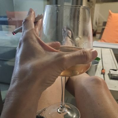 Miss_di_wine's profile picture. ג'ירף מעולף על האף