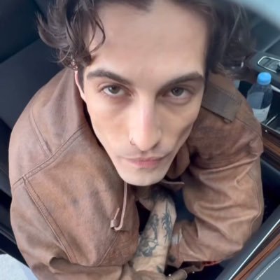 versocriptico's profile picture. ⠀⠀⠀⠀⠀⠀ ⠀⠀⠀ ⠀⠀⠀⠀⠀⠀⠀⠀⠀⠀⠀⠀