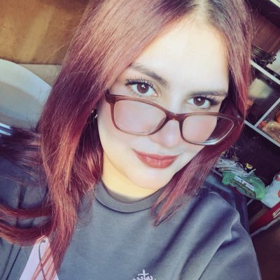 nazlwqv82's profile picture. 