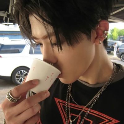 LUVJHNNYSUH's profile picture. ✶ . ࣪ ׅ 03 ' 🪐