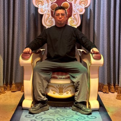 oresama226's profile picture. 166/75/50七哈推し🐳1人でジェラトーニ抱いてシーに行くソロキャン好きな陰キャモブ坊主おじ