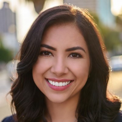 EmilyEm787278's profile picture. Believes in listening before reacting.