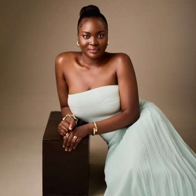 Luciaaaa_Ok's profile picture. Nigerian violinist🇳🇬||MUSON||Hogwarts||A barb🦄||@ChelseaFC ||member||violinist for pink friday 2 world tour🌎🎀||Luciaokeh21@gmail.com