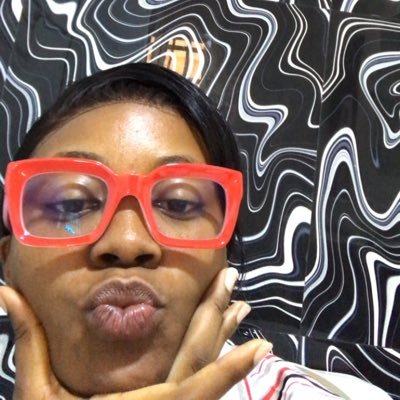 _maf____'s profile picture. Girl in love with data