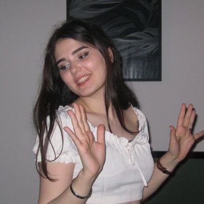 TheZixi's profile picture. رهگذرم و رویاپرداز