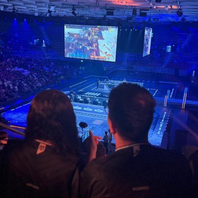 clooood21's profile picture. 21 | Graphic Designer #AccademiaBelleArti