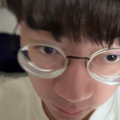 chin10101010's profile picture. 