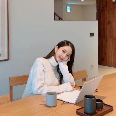 Claire_li86's profile picture. Imperfection is real, and reality is the most beautiful