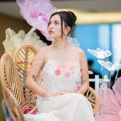 itsrowsy's profile picture. 