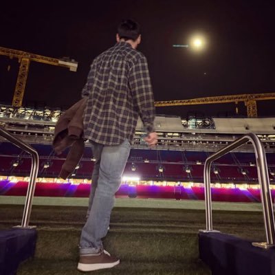 isaadex's profile picture. 