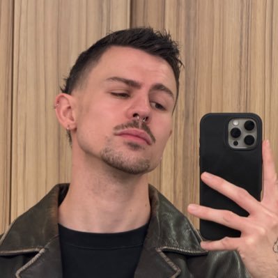 asugarboo's profile picture. (he/they) stan life. basically on tour all the time