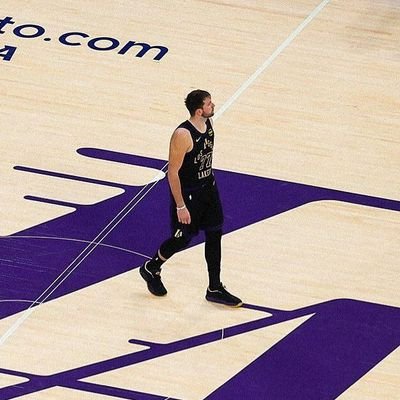 LukaWorld77's profile picture. 