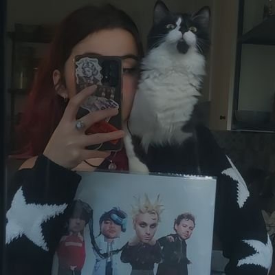 _0UTERSPACE's profile picture. ⭐️ we all need something                                                       
                      ☆⋆｡──────୨ৎ───────°‧★