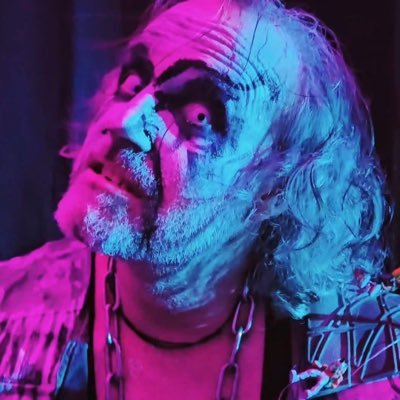 SZNCREAMING's profile picture. 🎞️ horror xxx